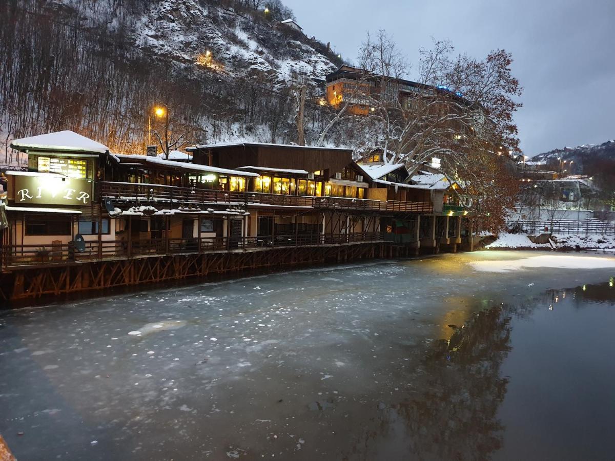 Pansion River SJJ Buitenkant foto
